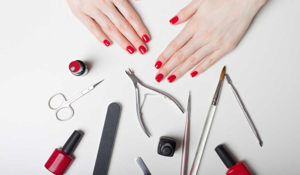 cursos de manicure e pedicure online gratuitos